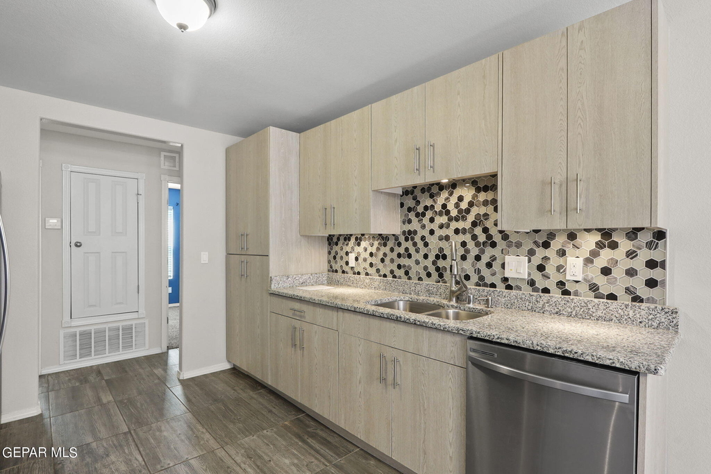 947 Follifoot Place - Photo 12
