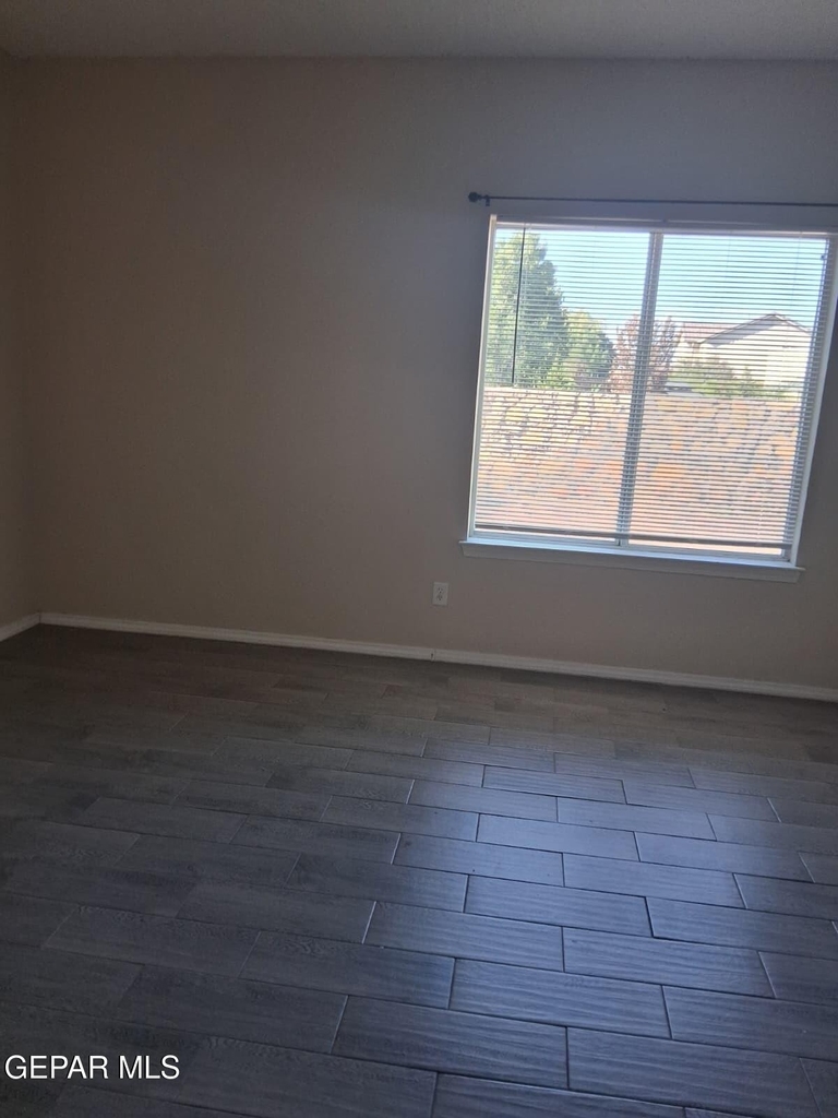 613 Valley Plum Avenue - Photo 22