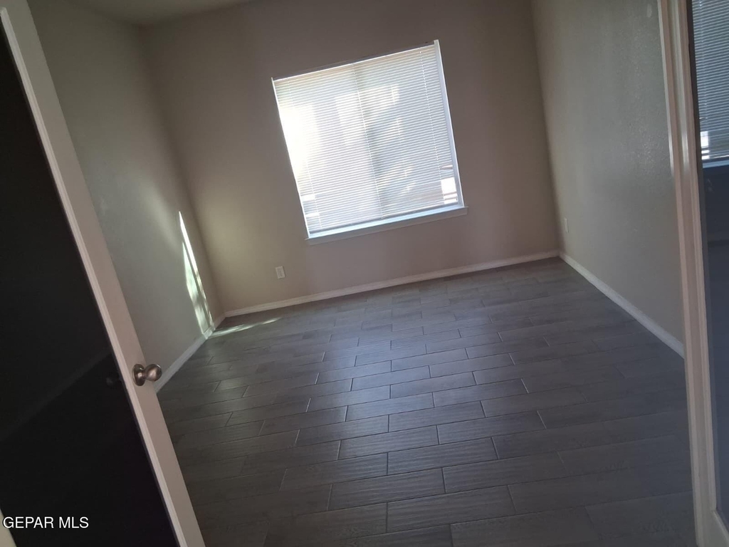 613 Valley Plum Avenue - Photo 18