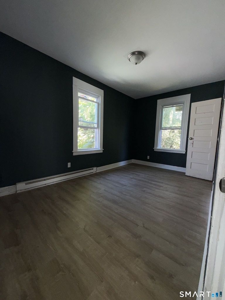 69 Lounsbury Street - Photo 3