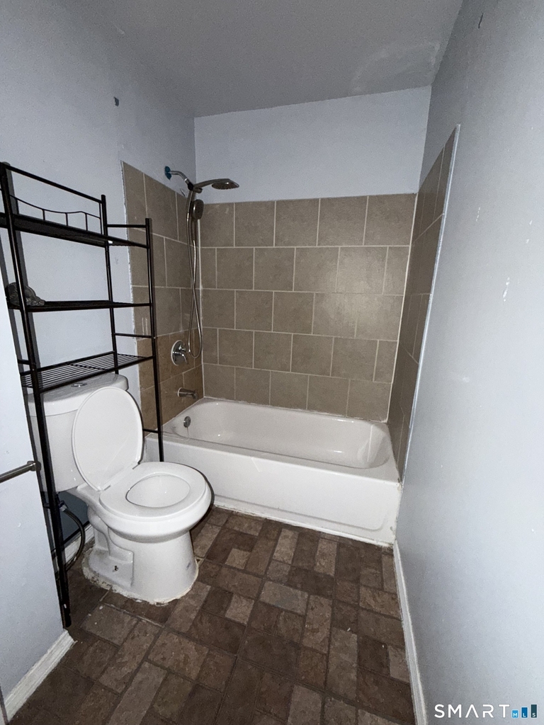 69 Lounsbury Street - Photo 0