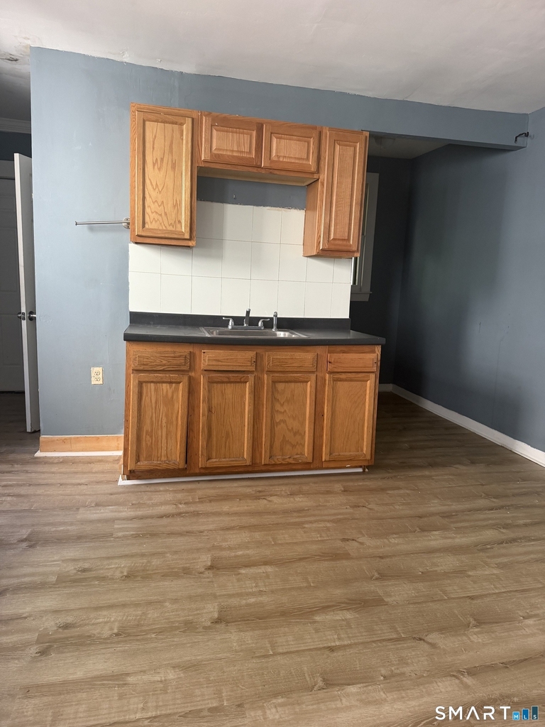61 Lounsbury Street - Photo 8