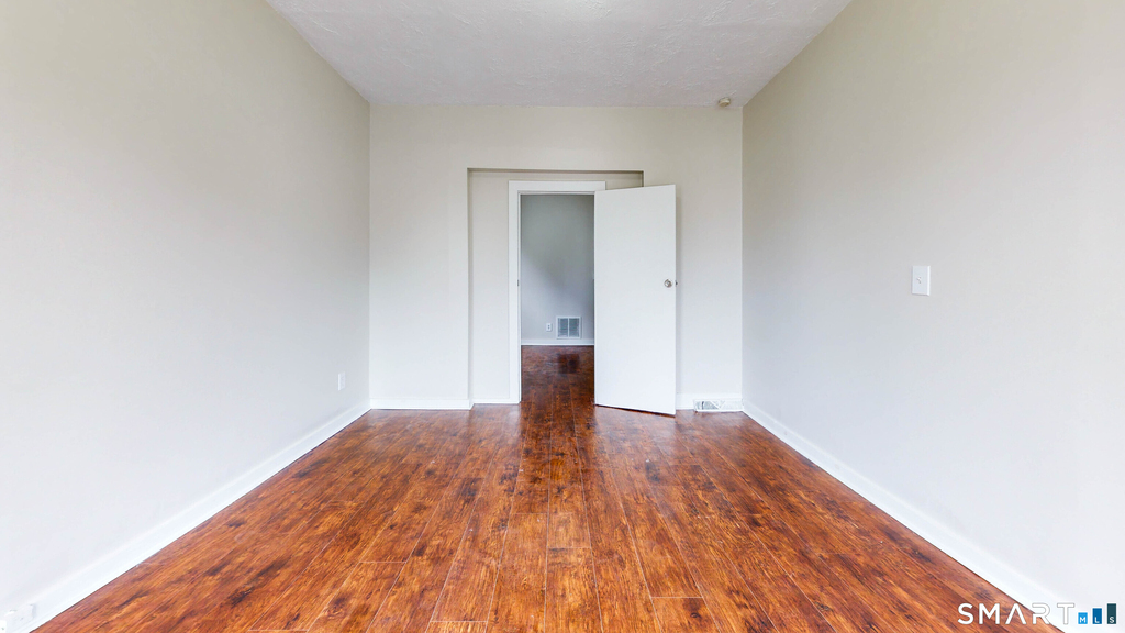 48 Henry Street - Photo 3
