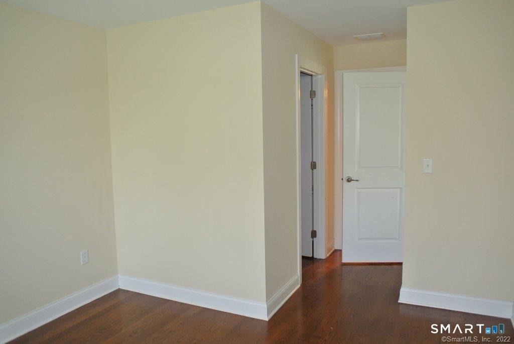 140 Kyles Way - Photo 13