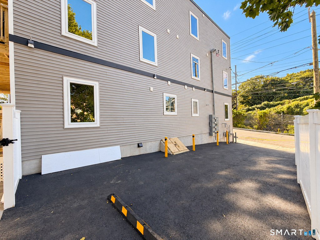 77 Ely Avenue - Photo 29