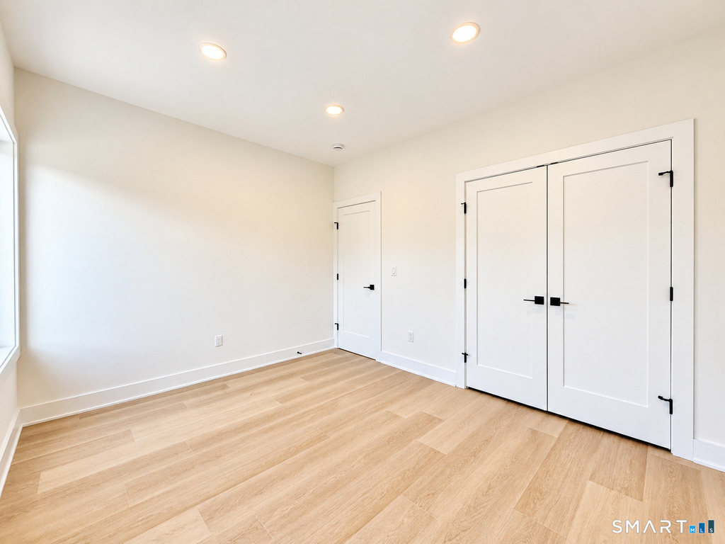 77 Ely Avenue - Photo 8