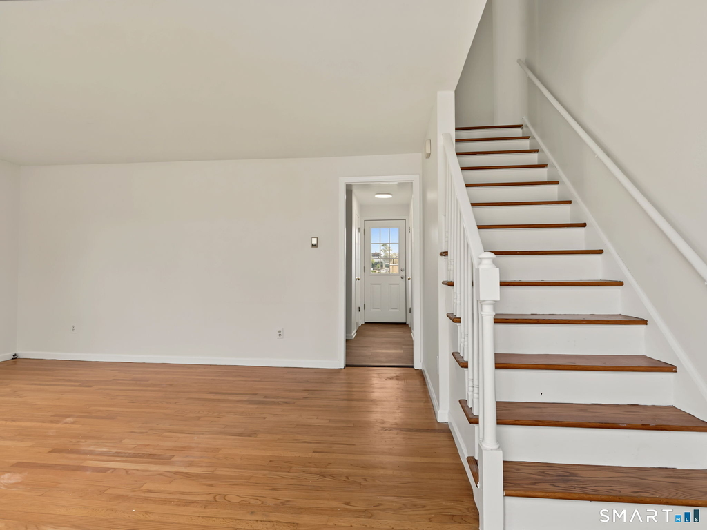 108 Kenwood Avenue - Photo 1