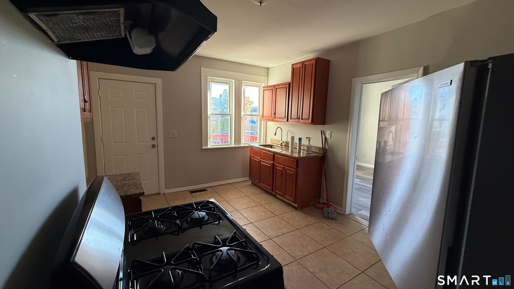 75 James Street - Photo 0