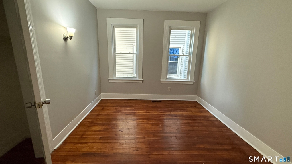 75 James Street - Photo 2