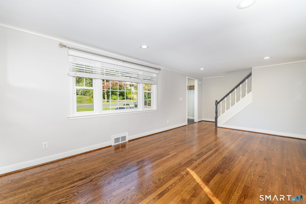 170 Brunswick Avenue - Photo 8
