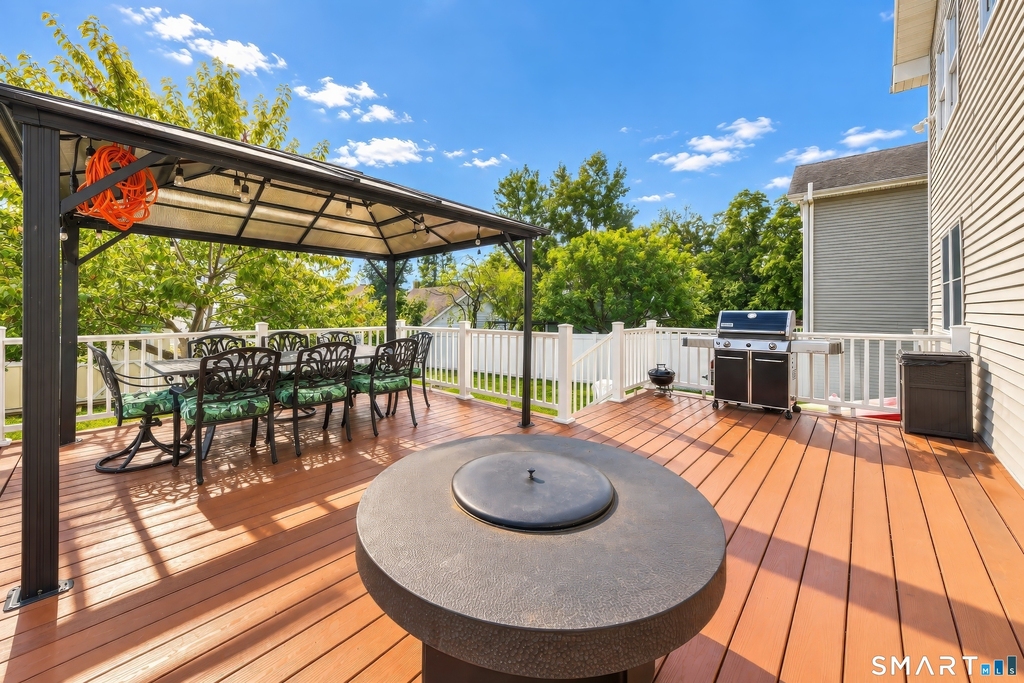 54 Saint Charles Avenue - Photo 23