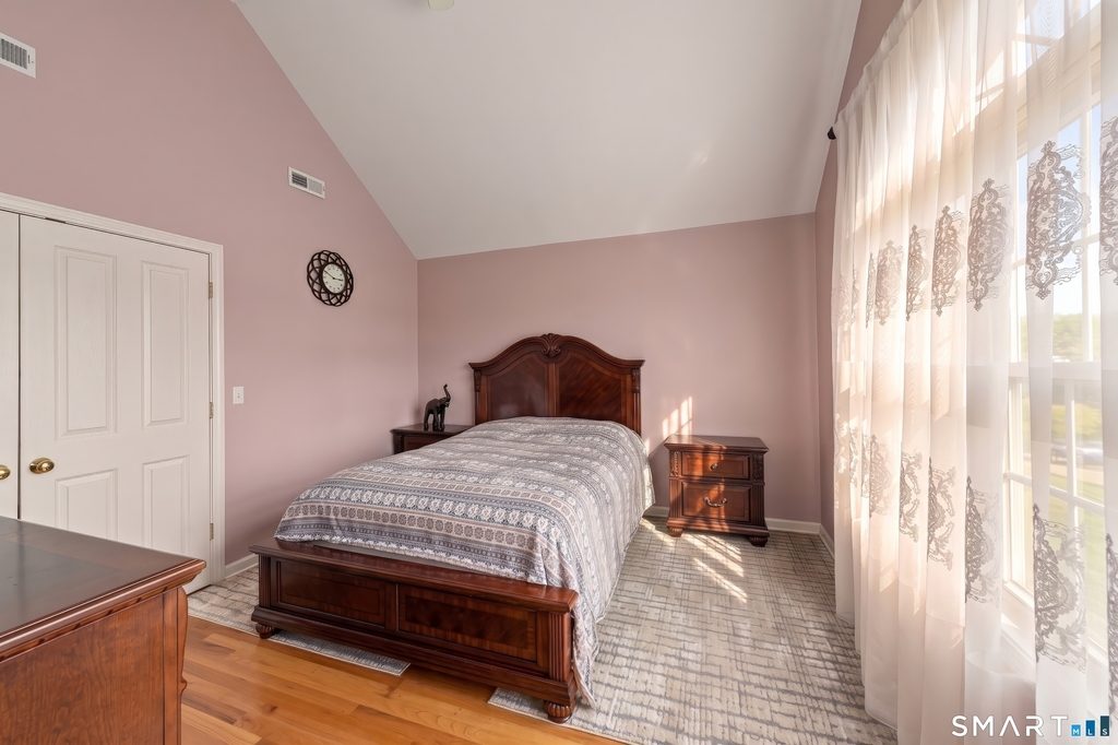 54 Saint Charles Avenue - Photo 16