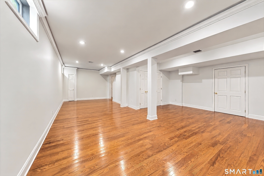 54 Saint Charles Avenue - Photo 20