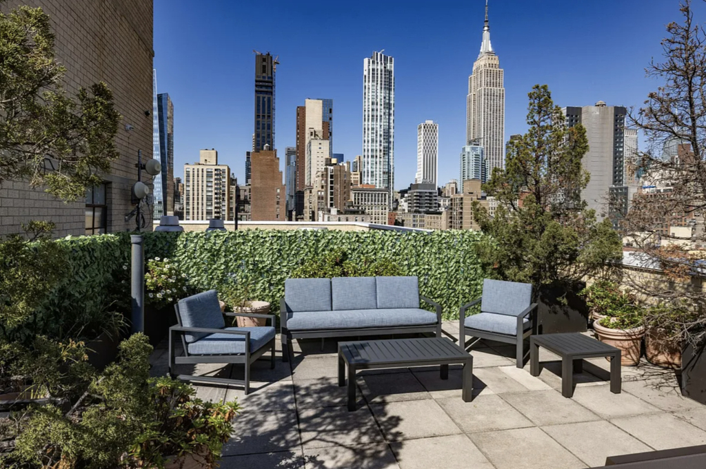 East 29th Street - Photo 5