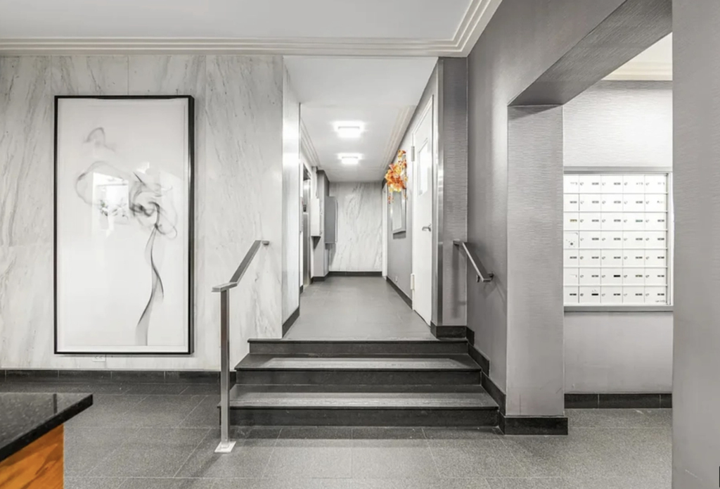 East 35th Street - Photo 5