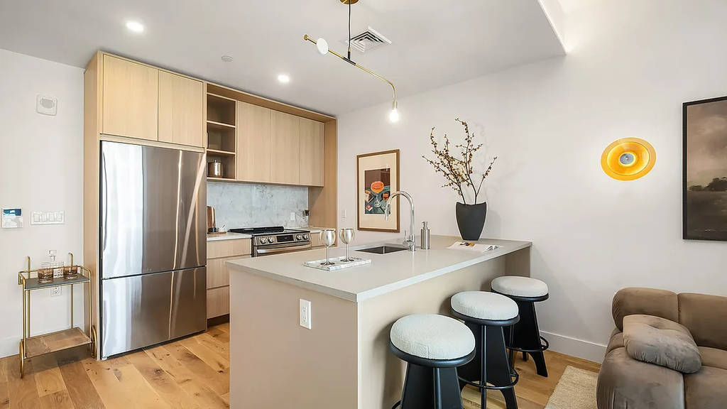 20 Rockwell Place - Photo 2