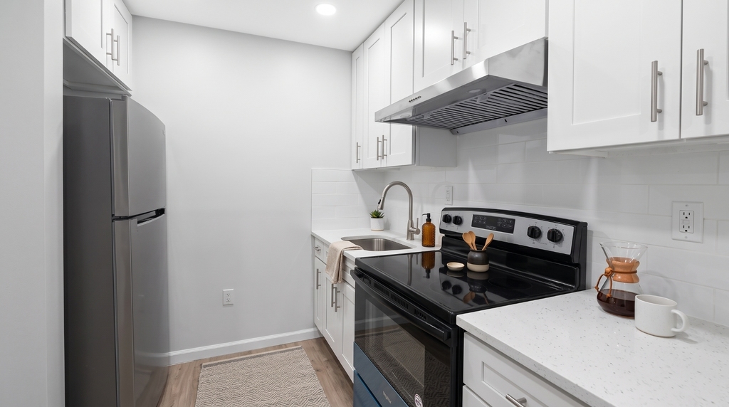 140 West 133rd Street - Photo 3