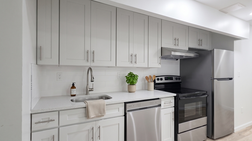 140 West 133rd Street - Photo 4
