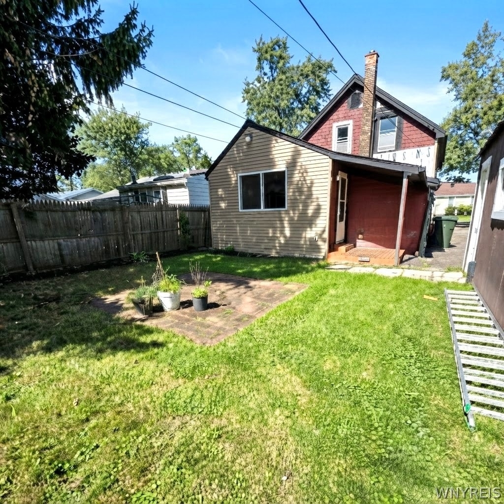 833 Revere Avenue - Photo 2