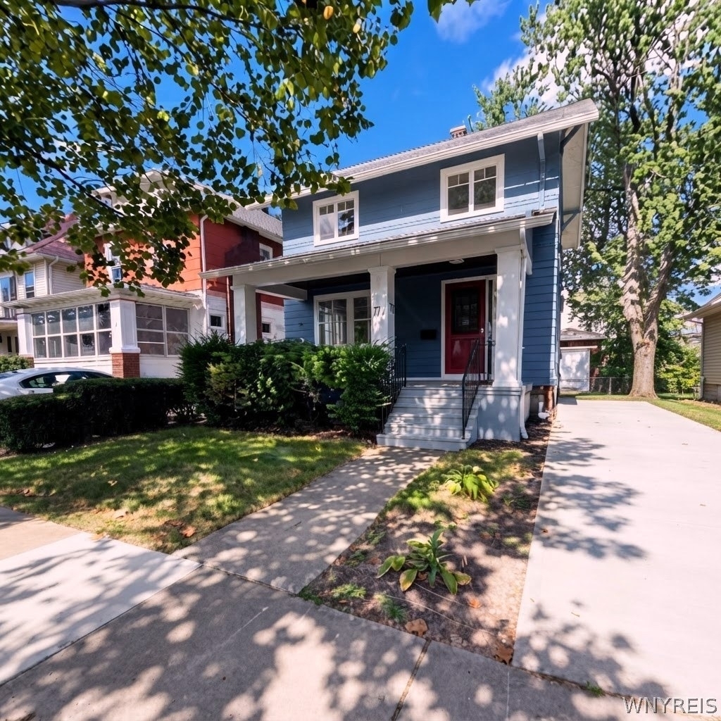 75 W Hazeltine Avenue - Photo 0