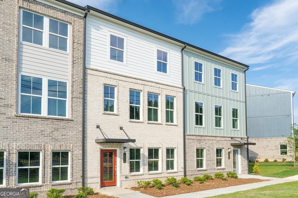 1246 May Elm Lane - Photo 0