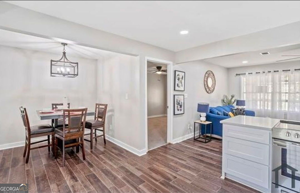 8170 Huntington Drive - Photo 3