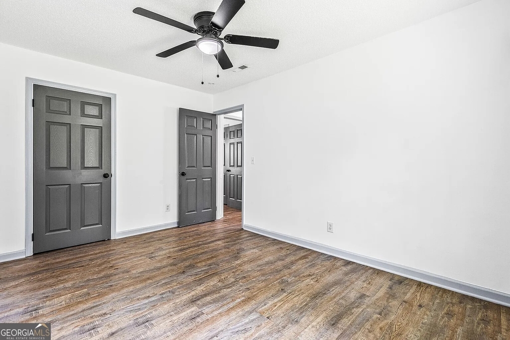 4 E 1st Street - Photo 6