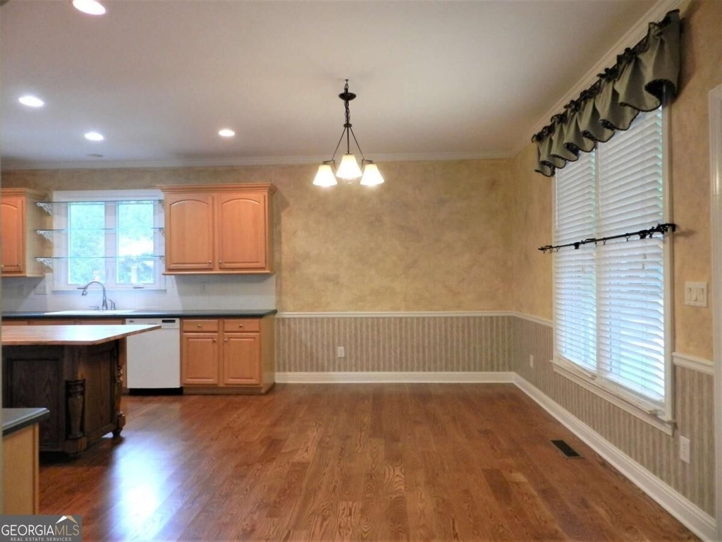 2565 Harman Park Court - Photo 5