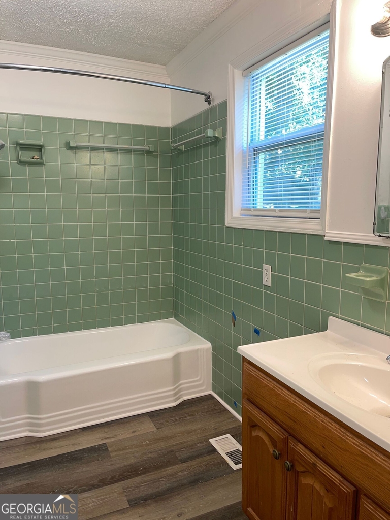 1088 Forrest Boulevard - Photo 9