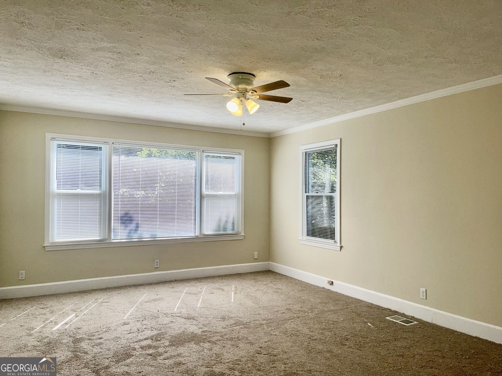 1088 Forrest Boulevard - Photo 8