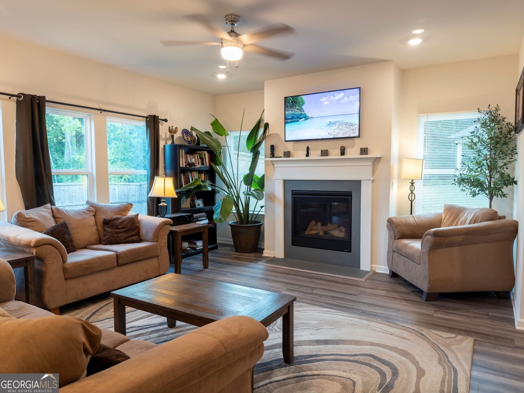 6960 Newcastle Court - Photo 7