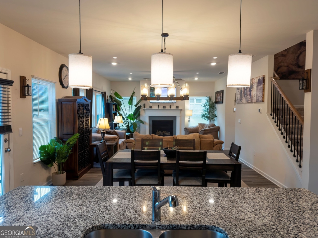 6960 Newcastle Court - Photo 4