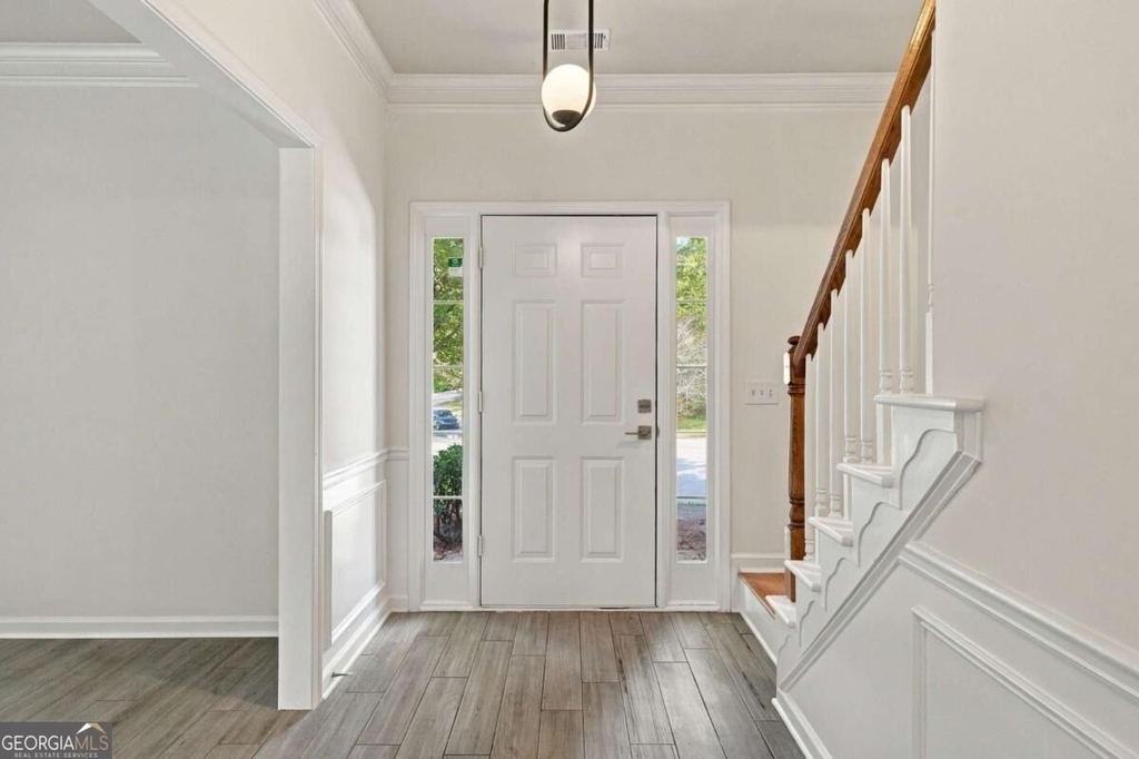 2280 Orleans Avenue - Photo 4