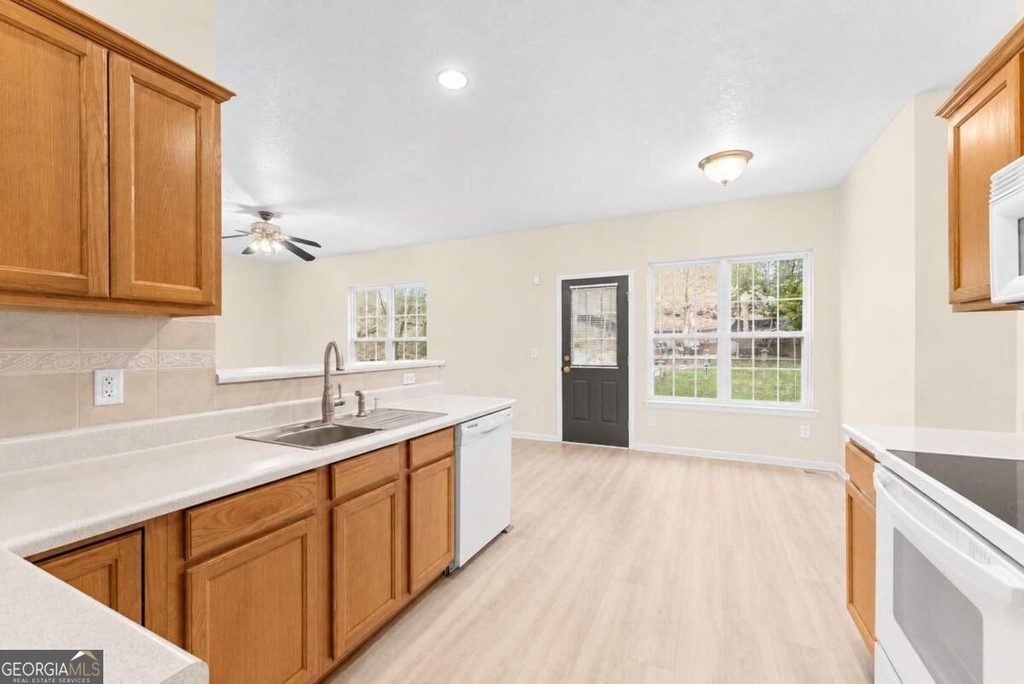 3451 Leisure Lane - Photo 8