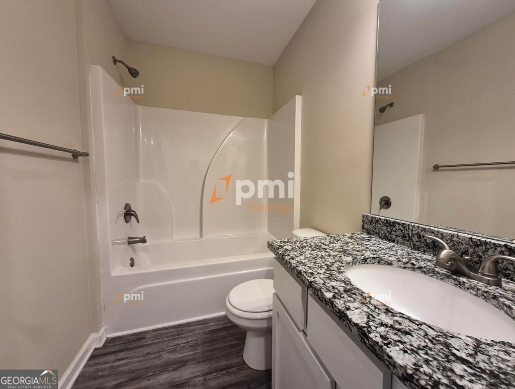 4438 Pinscher Street - Photo 10
