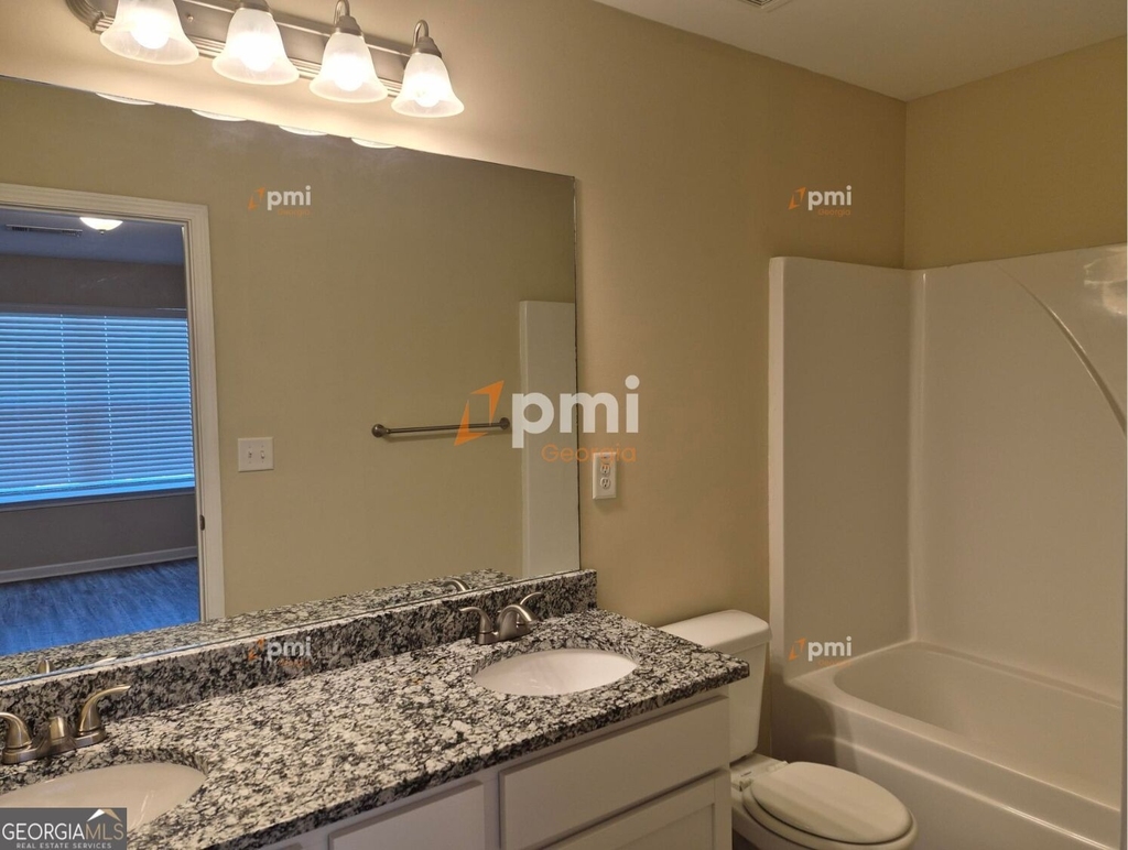 4438 Pinscher Street - Photo 9
