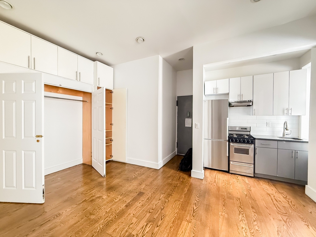 410 Eastern Parkway - Photo 9