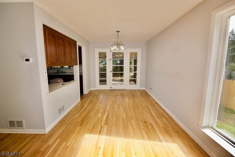 1425 Boynton Ave - Photo 2
