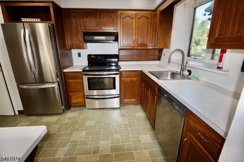 1425 Boynton Ave - Photo 3