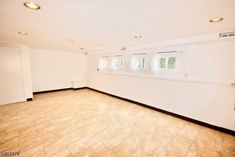 1425 Boynton Ave - Photo 5