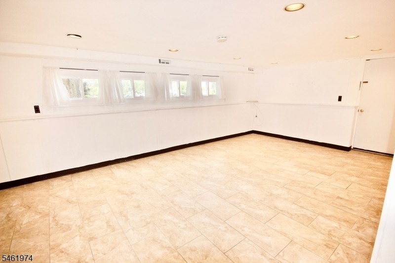 1425 Boynton Ave - Photo 6