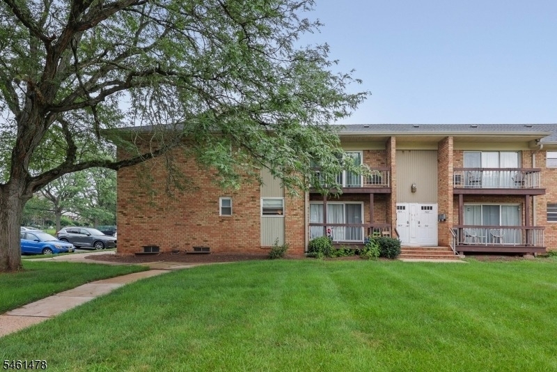 534 Andria Ave - Photo 0