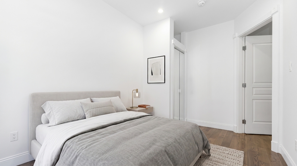 3620 Broadway - Photo 4