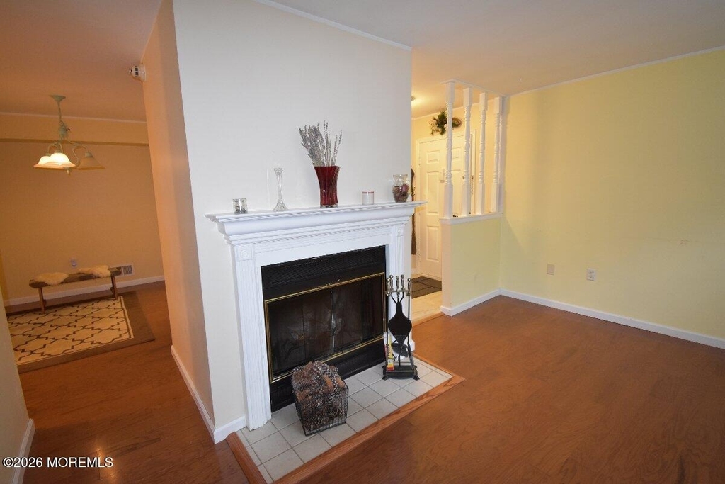 1304 Wellington Place - Photo 3