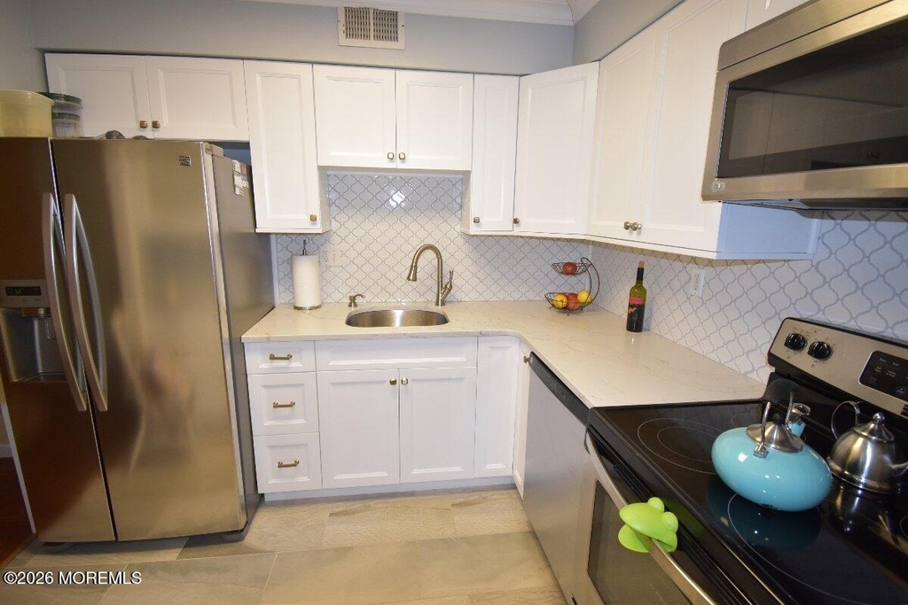 1304 Wellington Place - Photo 8