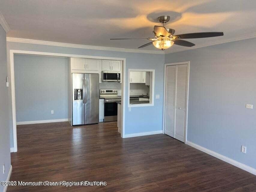 330 Shore Drive - Photo 0