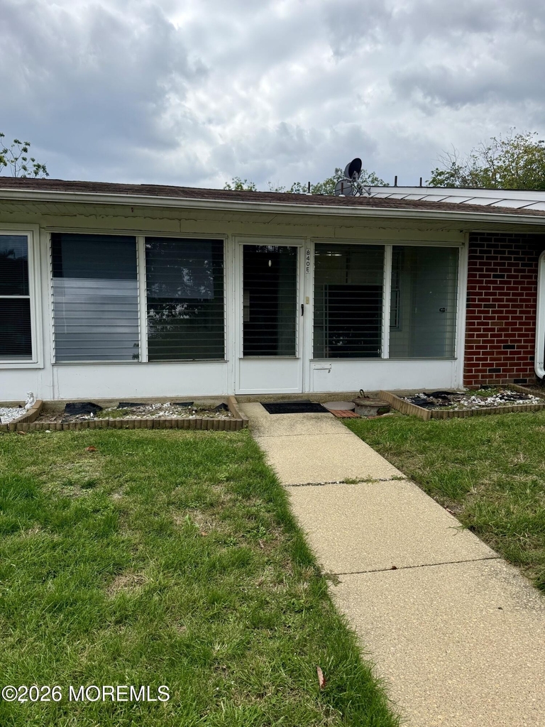 840 E Inverness Court - Photo 11