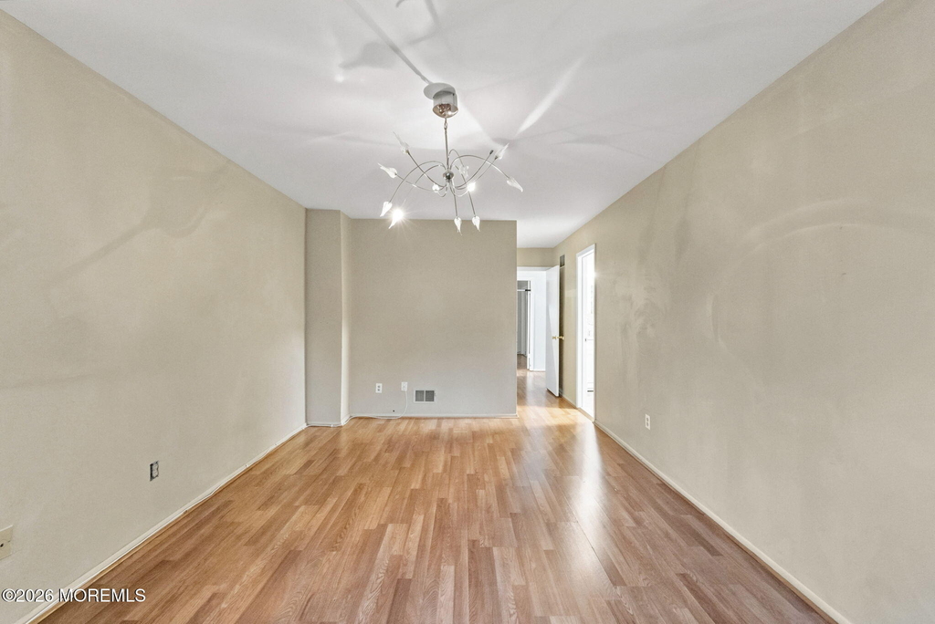 276 Longwood Drive - Photo 15
