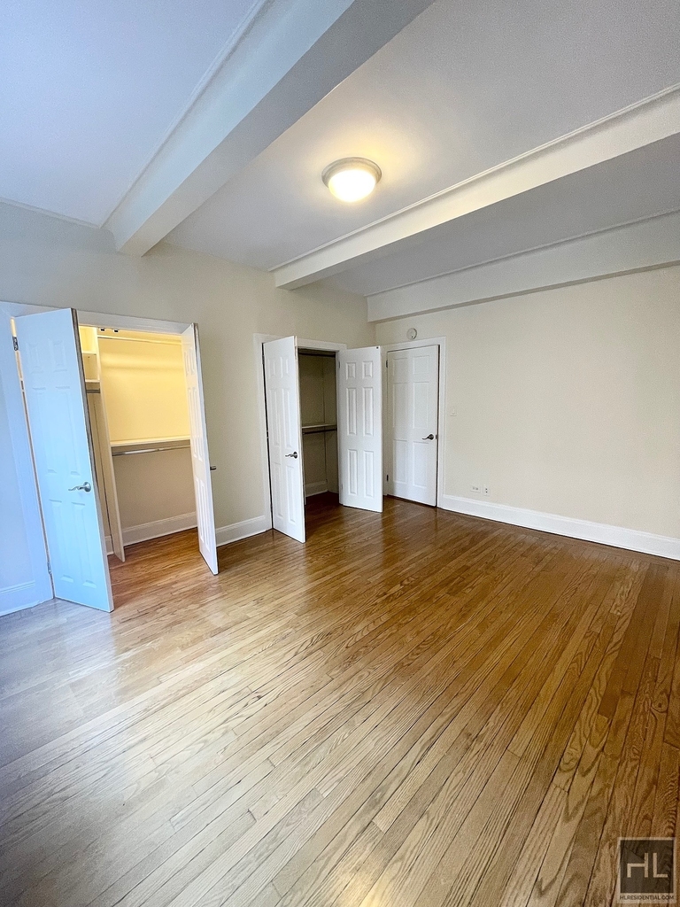 West 79 Street - Photo 7