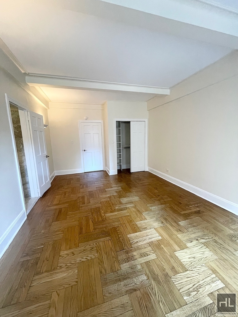 West 79 Street - Photo 4
